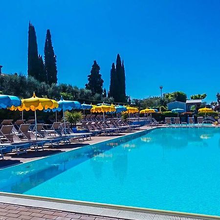 Camping Serenella Бардоліно Екстер'єр фото