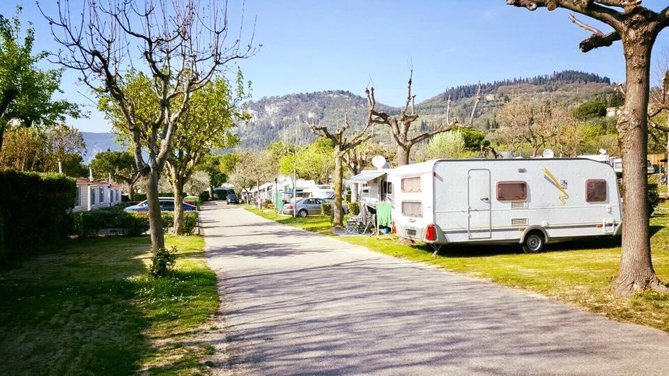 Camping Serenella Бардоліно Екстер'єр фото